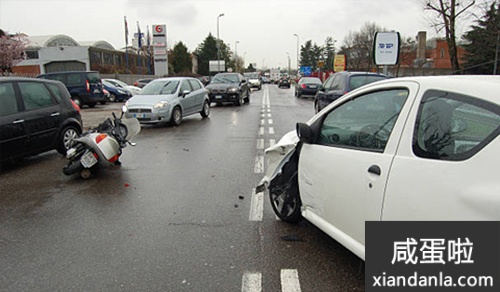 转弯压线扣几分罚款多少2025最新